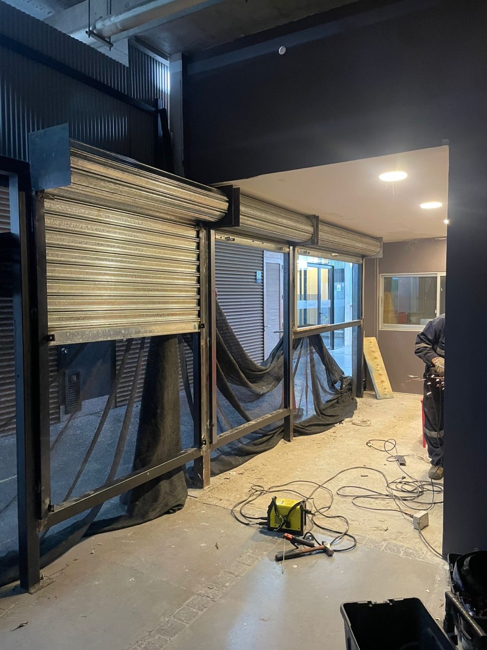 Cortinas Metálicas Automáticas