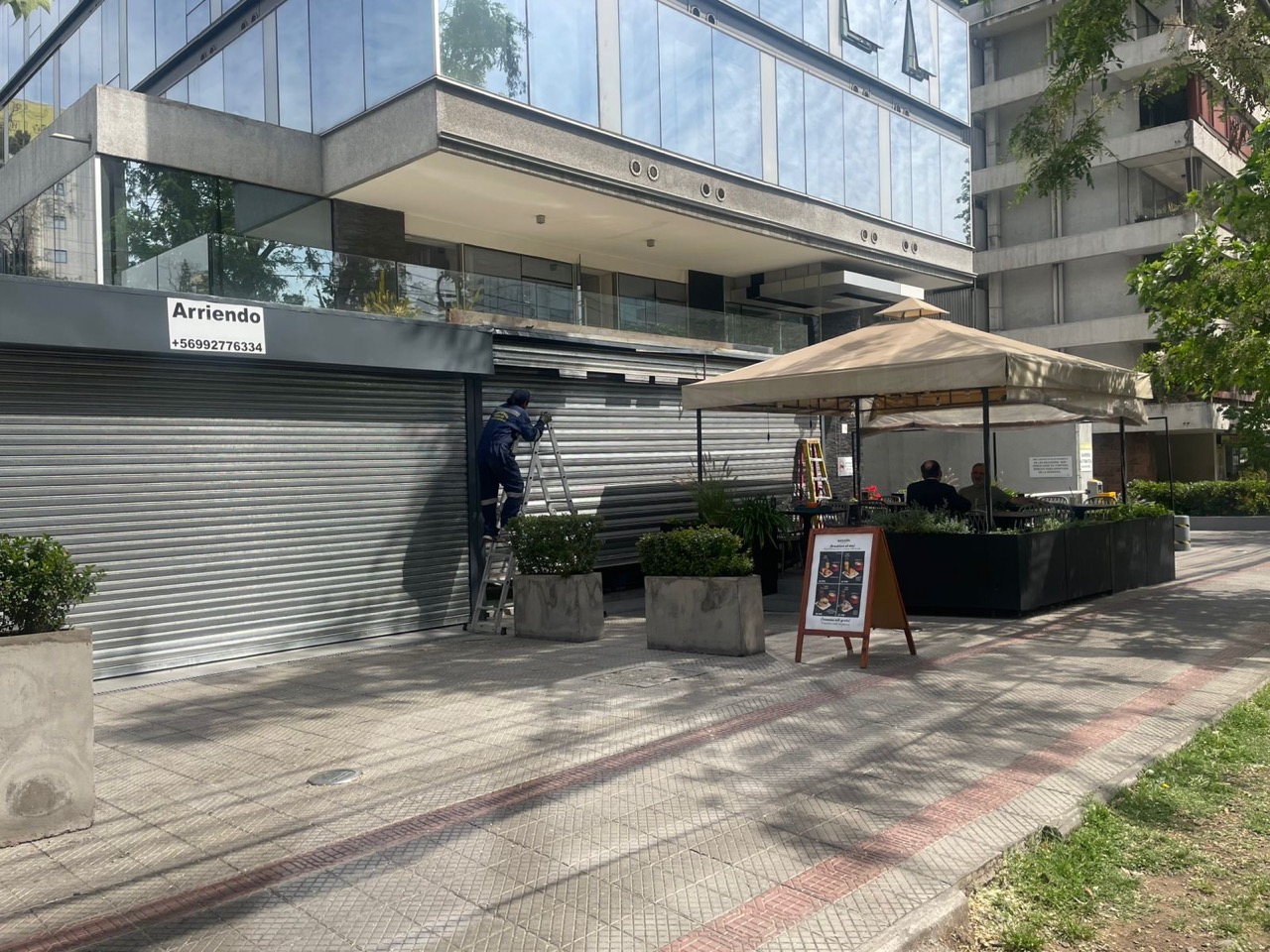 Reparación Express de Cortinas Metálicas
